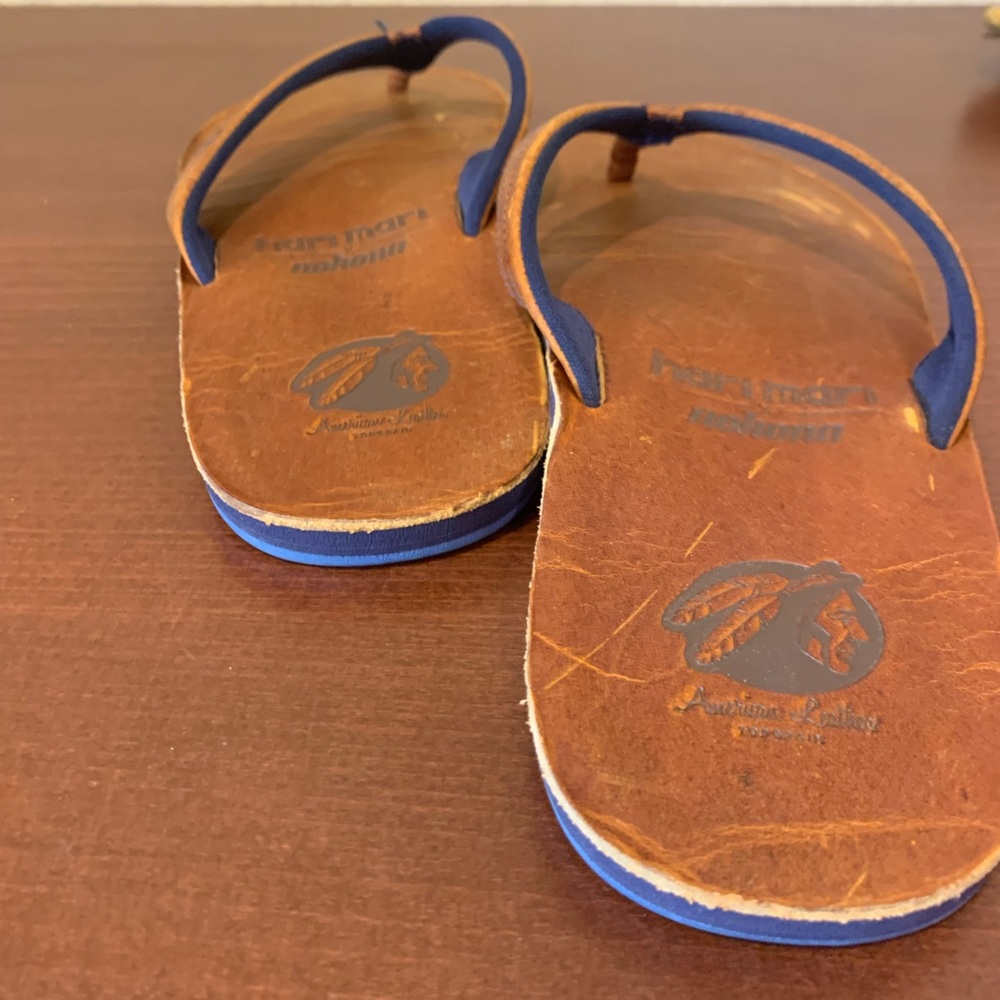 Sandals - Picture 2 of 4